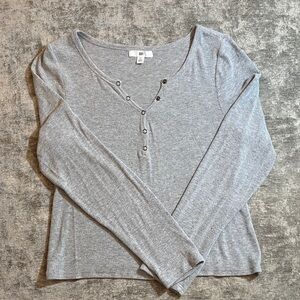 BP ribbed Henley Light Gray Long Sleeve Tee with snap Accents size Medium {326}